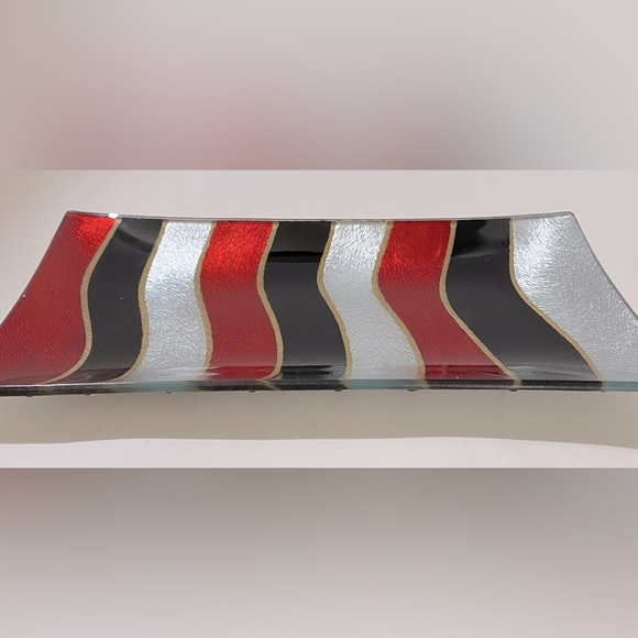NIB Red Black Silver Rectangle Glass Wave Serving Plate 9.5"x5" - Picture 2 of 6
